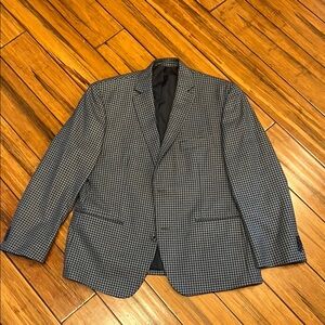 Michael Kors Black and Gray Sport Coat with Houndstooth Pattern